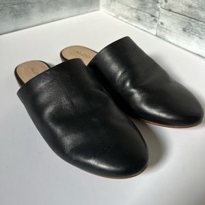 Aldo black leather slides with box